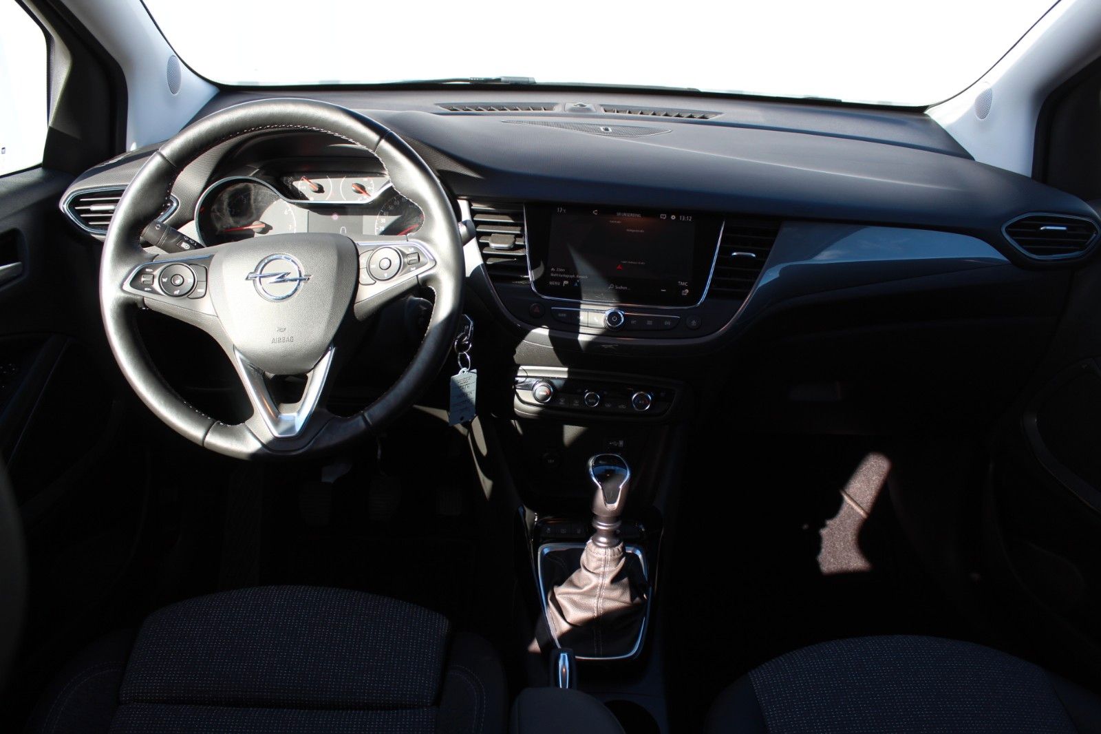 Fahrzeugabbildung Opel Crossland Elegance Allw.*Navi*Kamera*Sitzh.