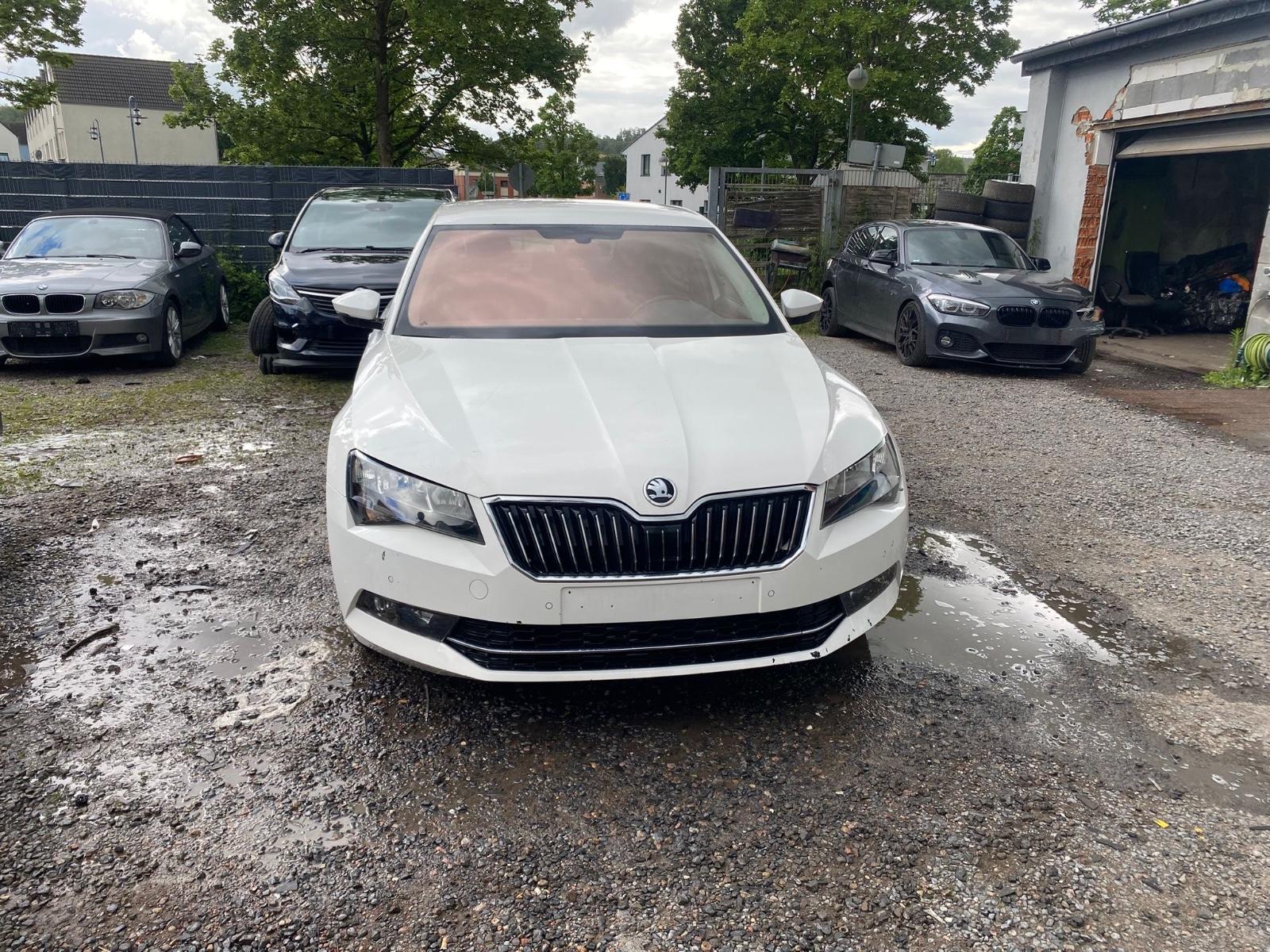 Skoda Superb 1.6 TDI Ambition