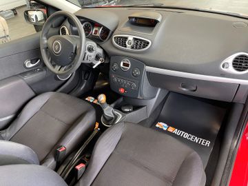 Renault Clio III Dynamique MOTOR- UND GETRIEBSCHADEN