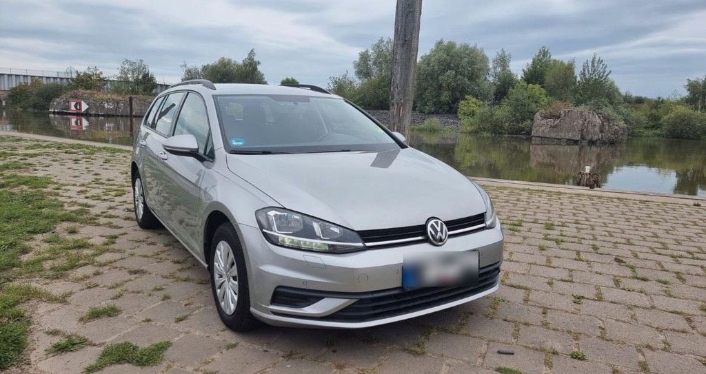 Image of Volkswagen Golf