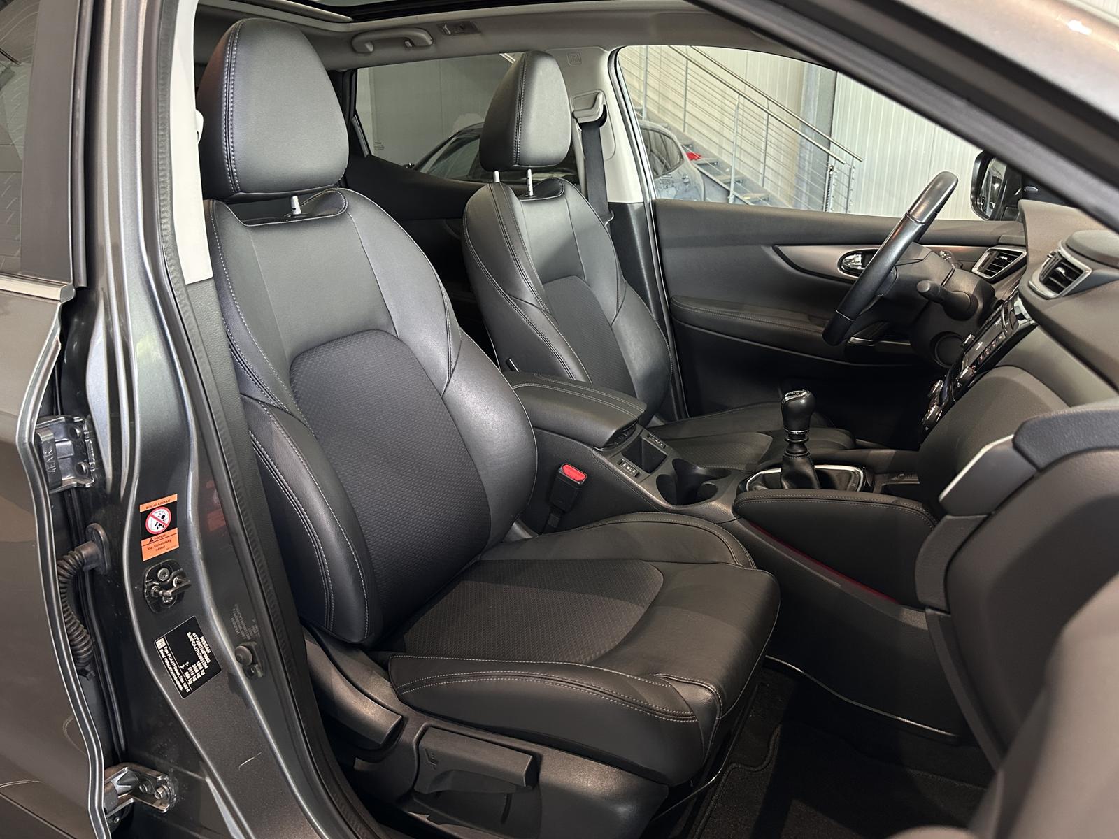 Nissan Qashqai *PANO, SPURHALTE, TOTWINKEL, 360GR.*