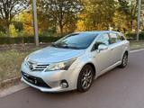 Toyota Avensis 2.2 D-4D | 150 PS | 217.000... - Toyota Avensis in Duisburg