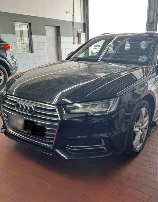 Image of Audi quattro