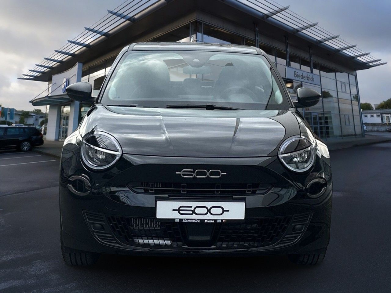 Fiat 600 1.2 Hybrid 100 kW 136PS 125-Jahre-Edition imagem 3