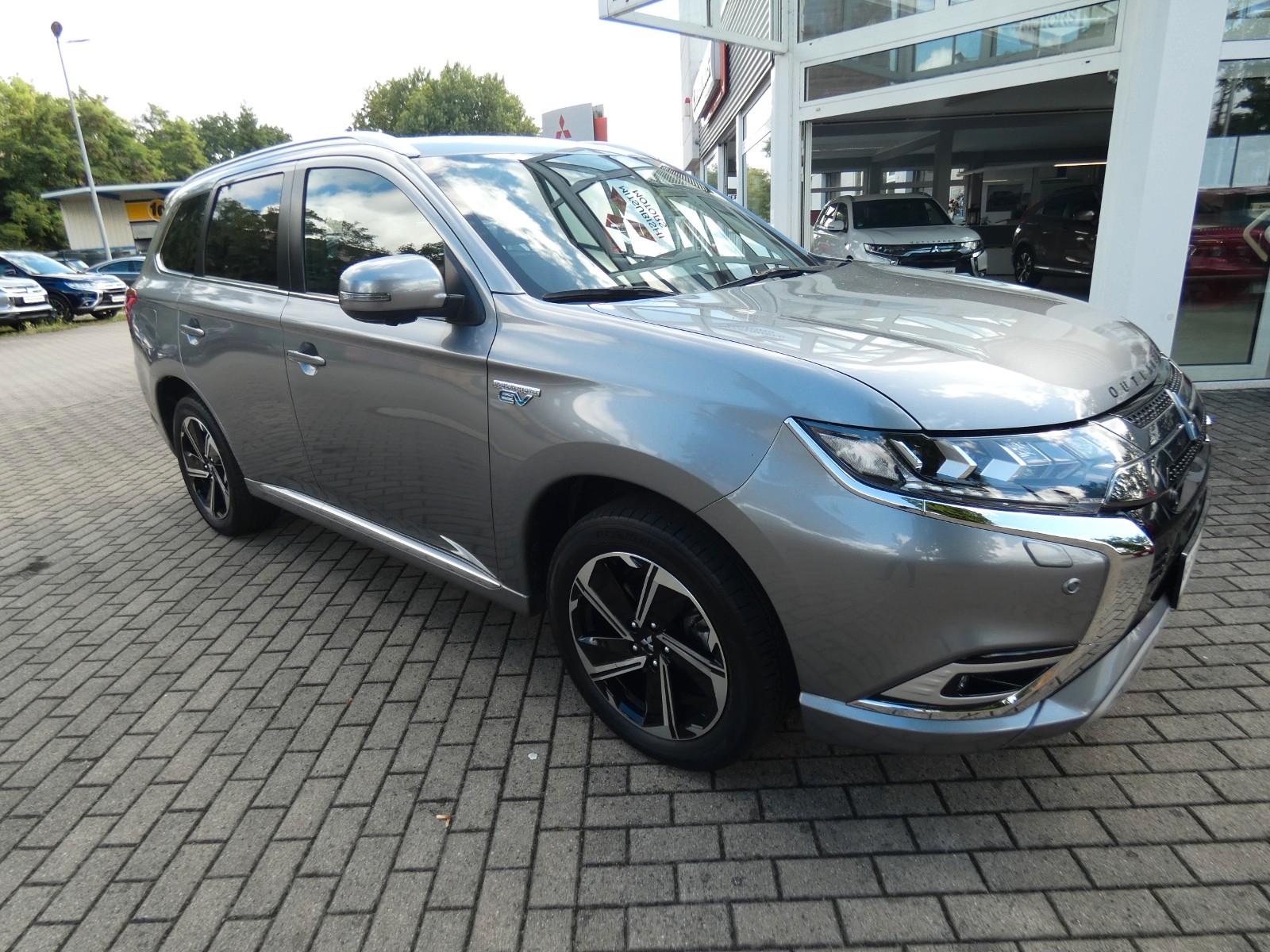 Mitsubishi Outlander PHEV 2.4 TOP Schiebed./LED/Leder/Navi