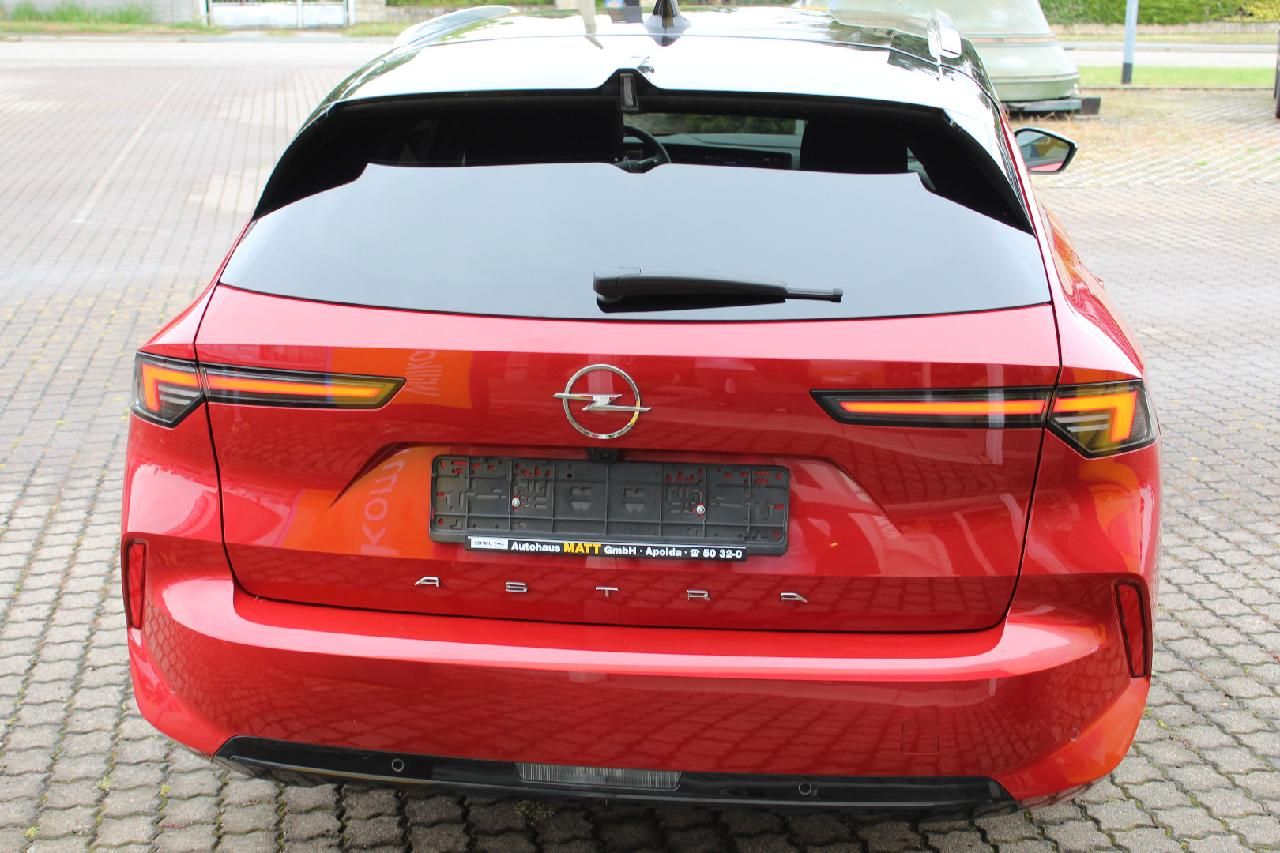 Fahrzeugabbildung Opel Astra ST 1.2T Elegance