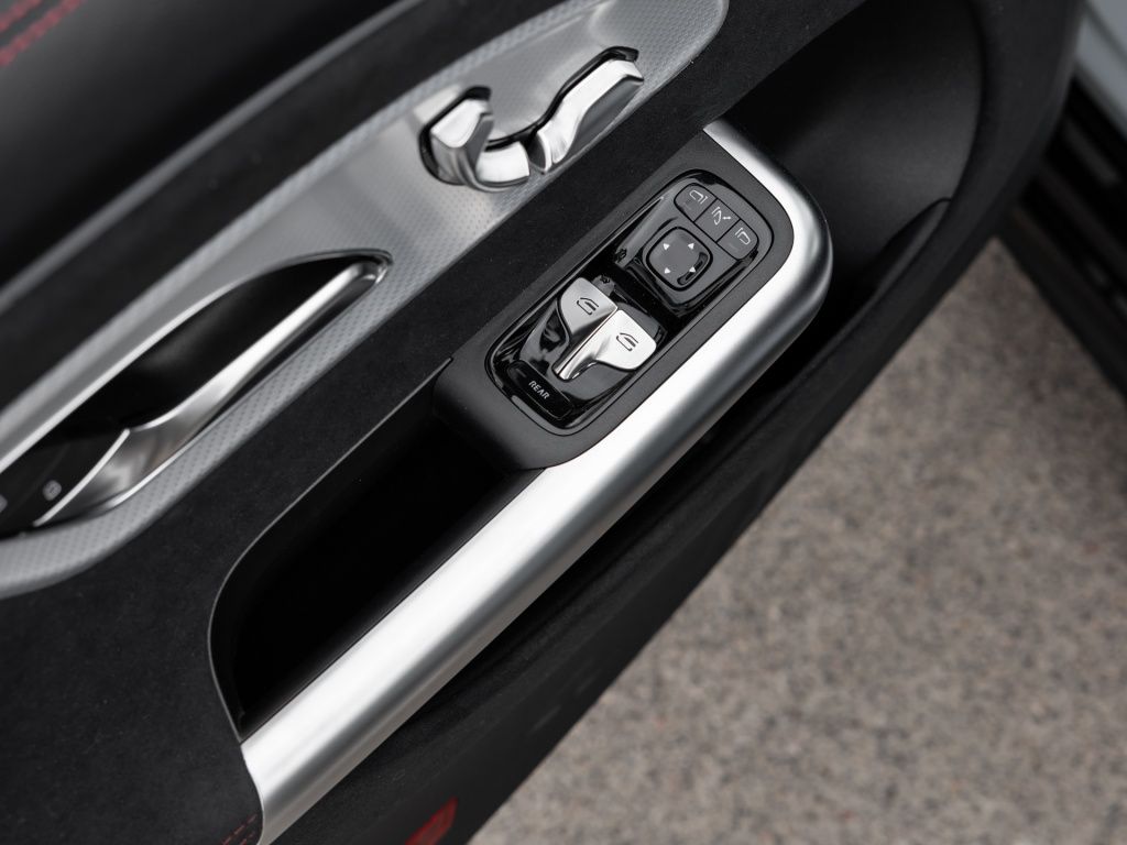 Mercedes-Benz CLA 200 AMG NIGHT PREMIUM MEMO MULTI 360 DISTR foto 22