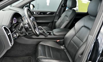 Porsche Cayenne - 7