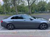 Mercedes-Benz E 220 d Autom. Schiebedach Avantgarde Exterieur  - Mercedes-Benz E-Class: Taxi