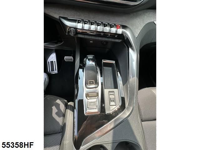Fahrzeugabbildung Peugeot 3008 1.5 BlueHDi 130, GT