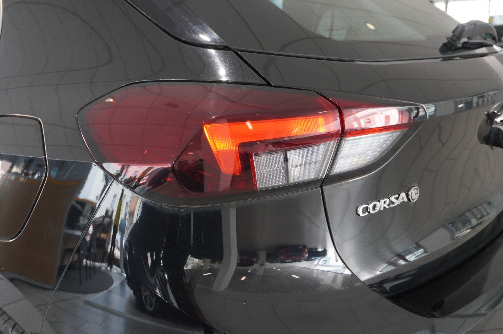 Fahrzeugabbildung Opel Corsa-e F ELEGANCE 3-PHASIG NAVI/LED/KAMERA/DAB+