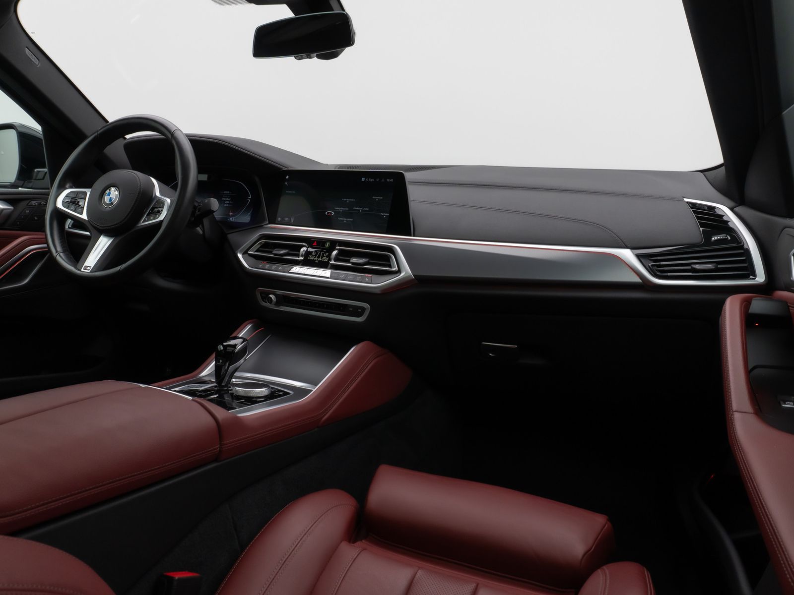 Fahrzeugabbildung BMW X6 xD40d M Sport Panorama 360°Laser HUD DisplKey