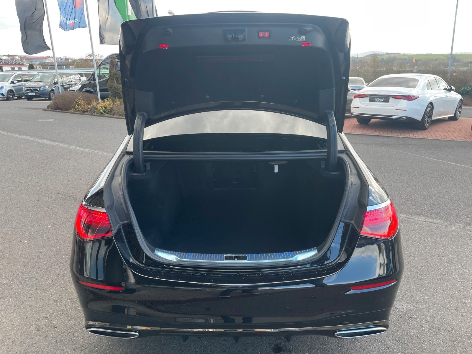 Fahrzeugabbildung Mercedes-Benz S 400 d 4M Lang AMG Burm+Pano+StdH+3D+Fond+HUD