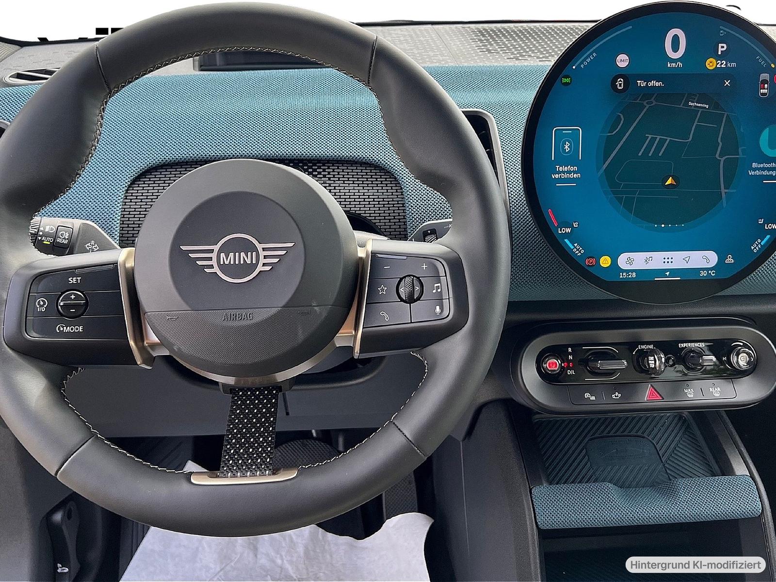 MINI Countryman C Favoured Trim Paket XL AHK