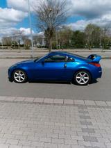 Nissan 350 Z - Nissan Qashqai aus 2005