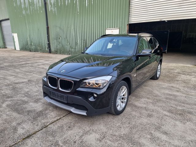 BMW X1 18i sDrive nur 33tkm/Automatik/Leder/Navi/Xen