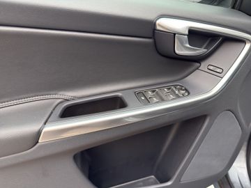 Volvo XC60 - 11