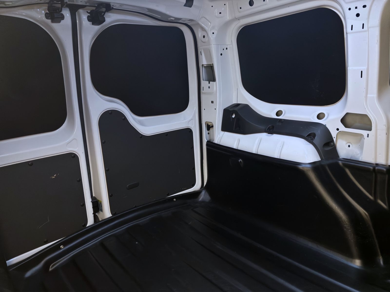 Volkswagen Caddy - Bild 15