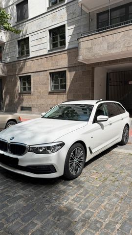 BMW BMW 520d touring *luxuryline HeadUp ACC*