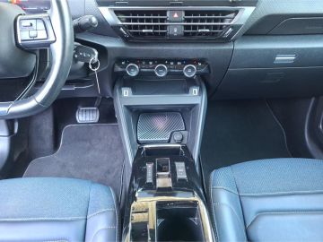 Citroën C4 FeelPack 1.2 PT 130 °LED°BF°SHZ°ACC°RFK°Navi°