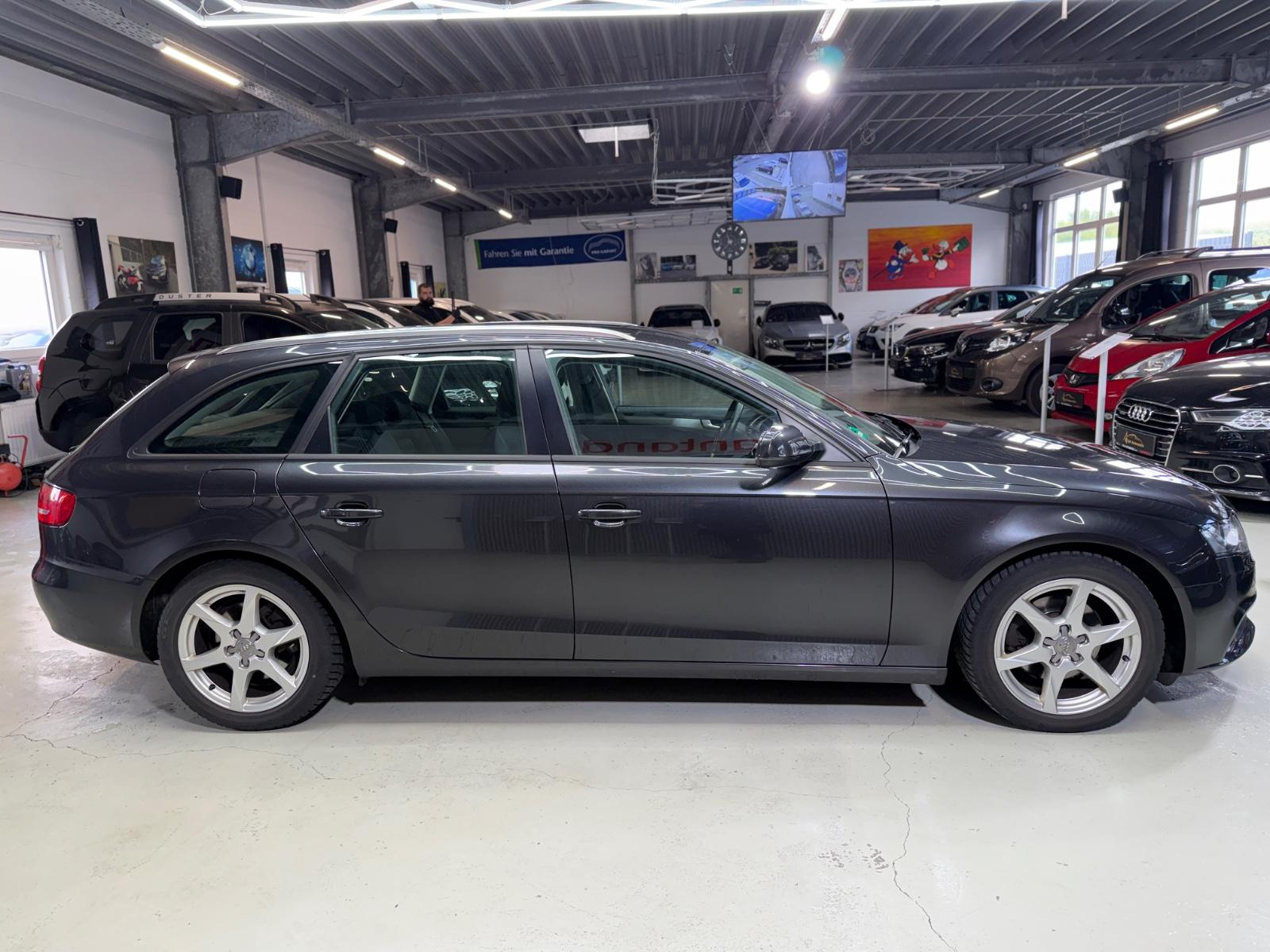 Audi A4 Avant Ambition Navigation PDC Xenon