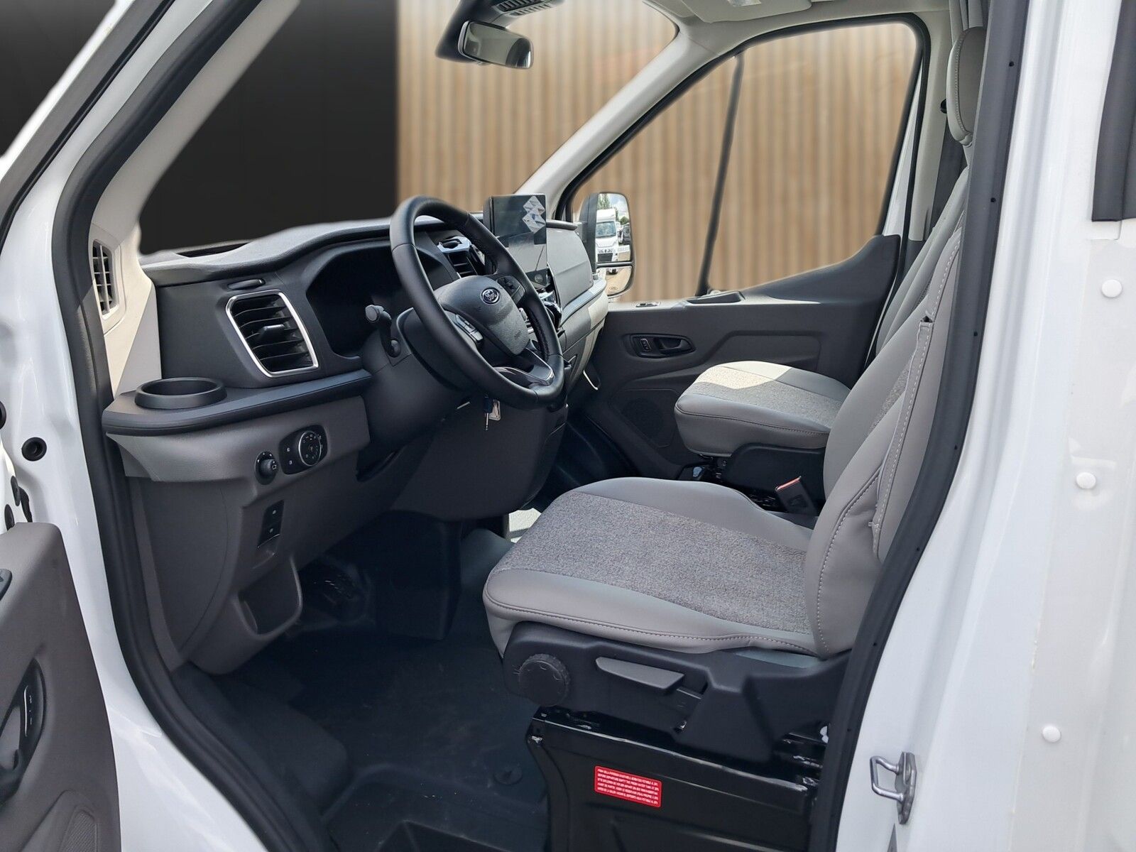 Fahrzeugabbildung Etrusco T Ford 7.3 SCF Klimaauto., Solaranlage, Hubbett