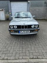 BMW 320 - BMW aus 1988: Cabrio