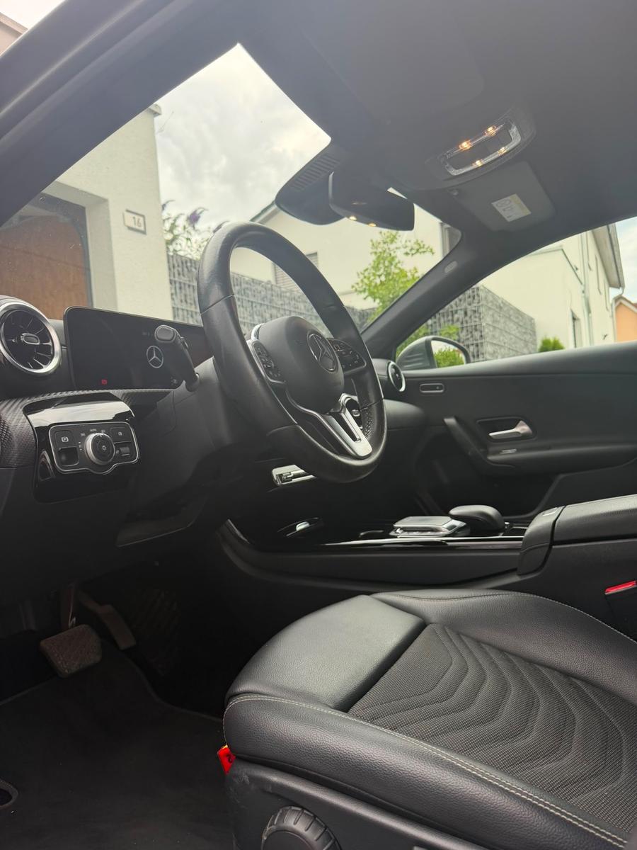Mercedes-Benz A-Class Top gepflegt, Automatik, Neuer Service & Reifen, миниатюра 11