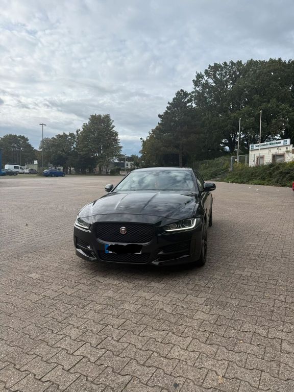 Image of Jaguar XE