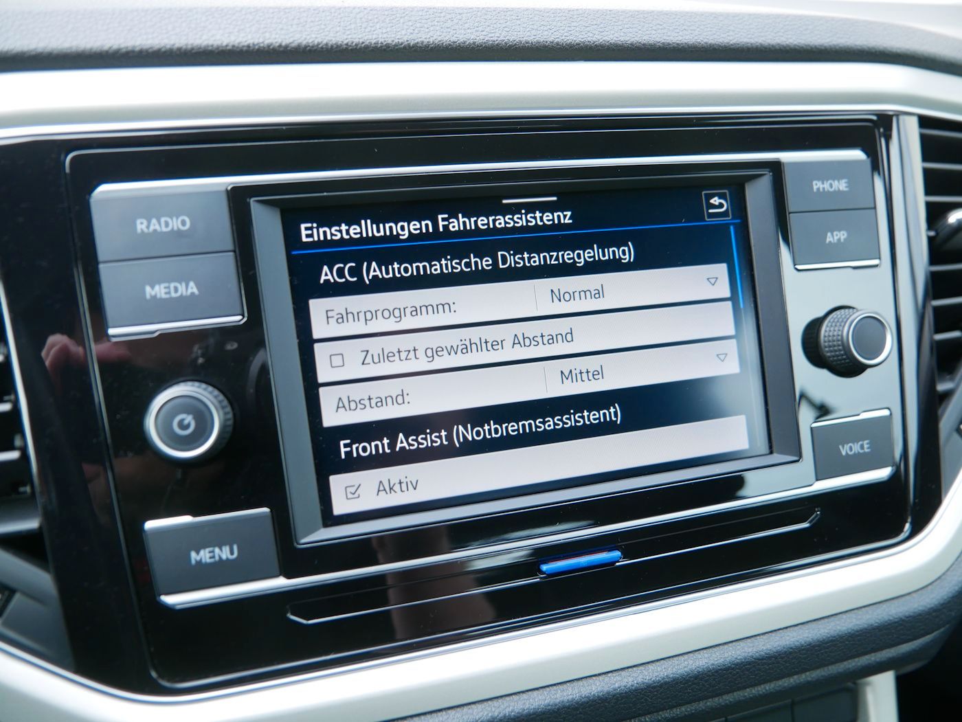 Fahrzeugabbildung Volkswagen T-Roc Cabriolet 1.0 Style AHK ACC SHZ Klimaautom
