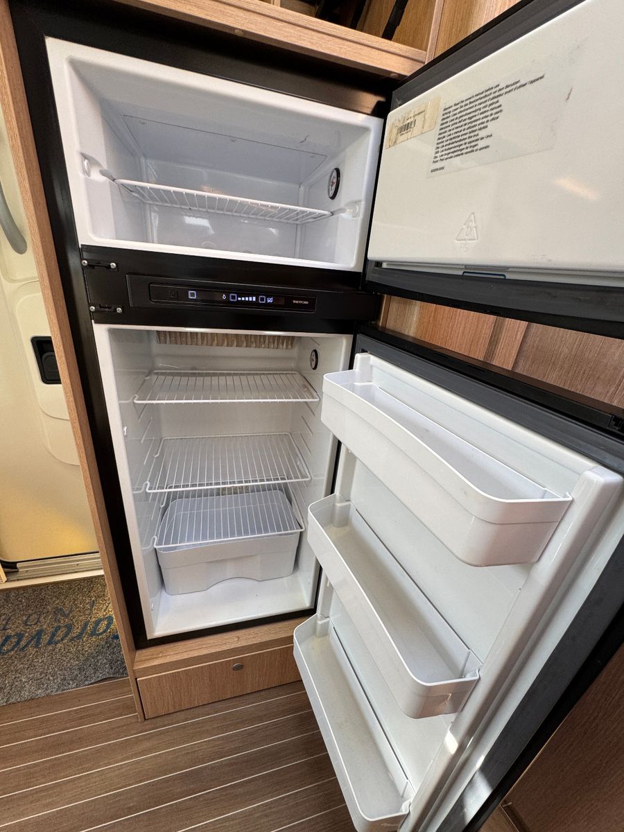 Fahrzeugabbildung Sunlight T 68 FIAT DUCATO NAVI KAMERA SAT TV EB & HUBBETT