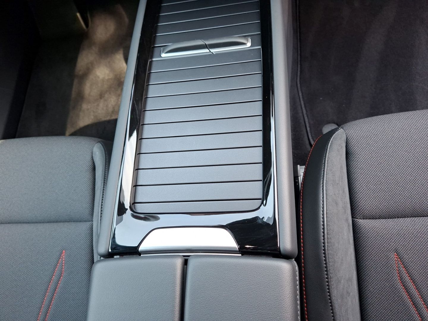 ID.7 Tourer GTX 4Motion *AHK*DCC*AREAVIEW*HUD*IQ