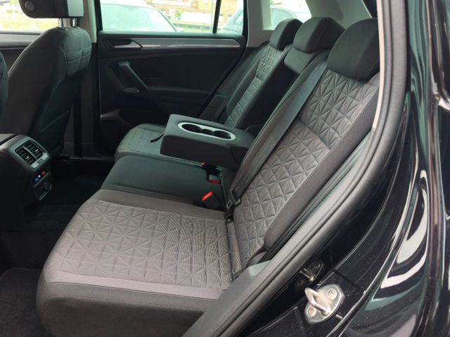 Volkswagen Tiguan Life 4Motion*LED*AHK*PDC*SHZ*ACC*DAB*