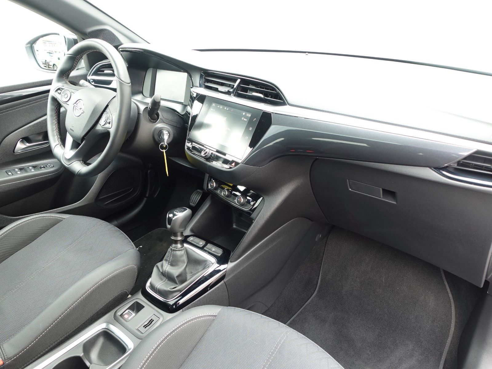 Fahrzeugabbildung Opel Corsa Elegance 1.2T,Pano,Sitzhzg,Kamera,LED,DAB+