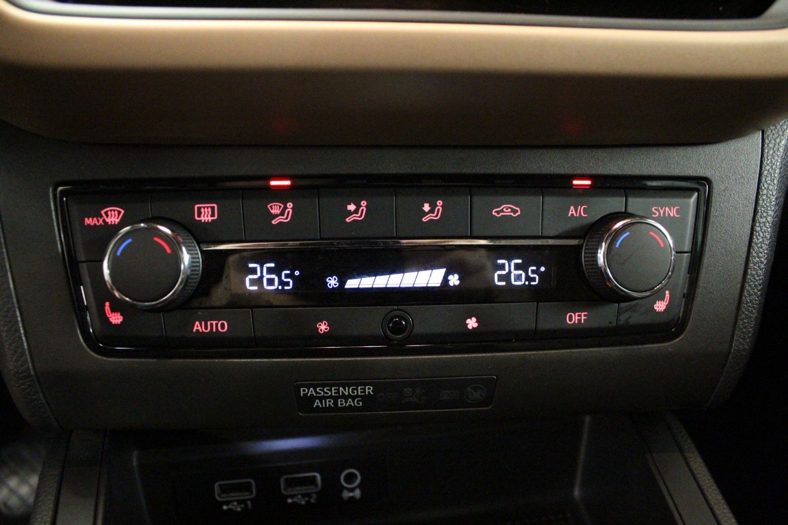 Fahrzeugabbildung SEAT Ibiza 1.0 TSI Excelence *Winter & Sicht Paket