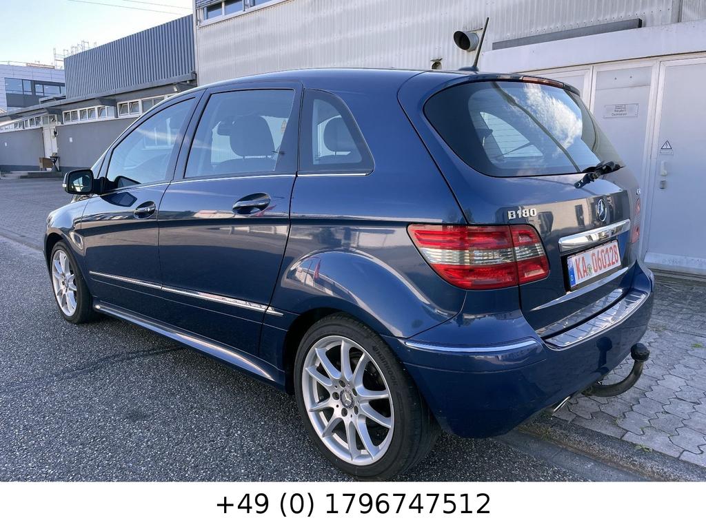 Mercedes-Benz B 180