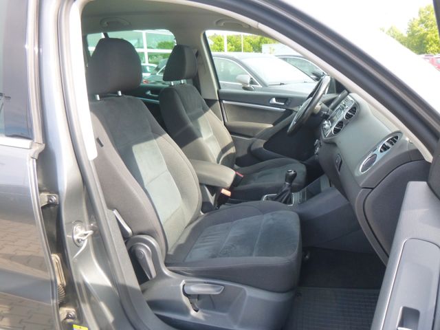 Fahrzeugabbildung Volkswagen Tiguan 1,4 TSI >AHK/NAVI/SHZ/PDC