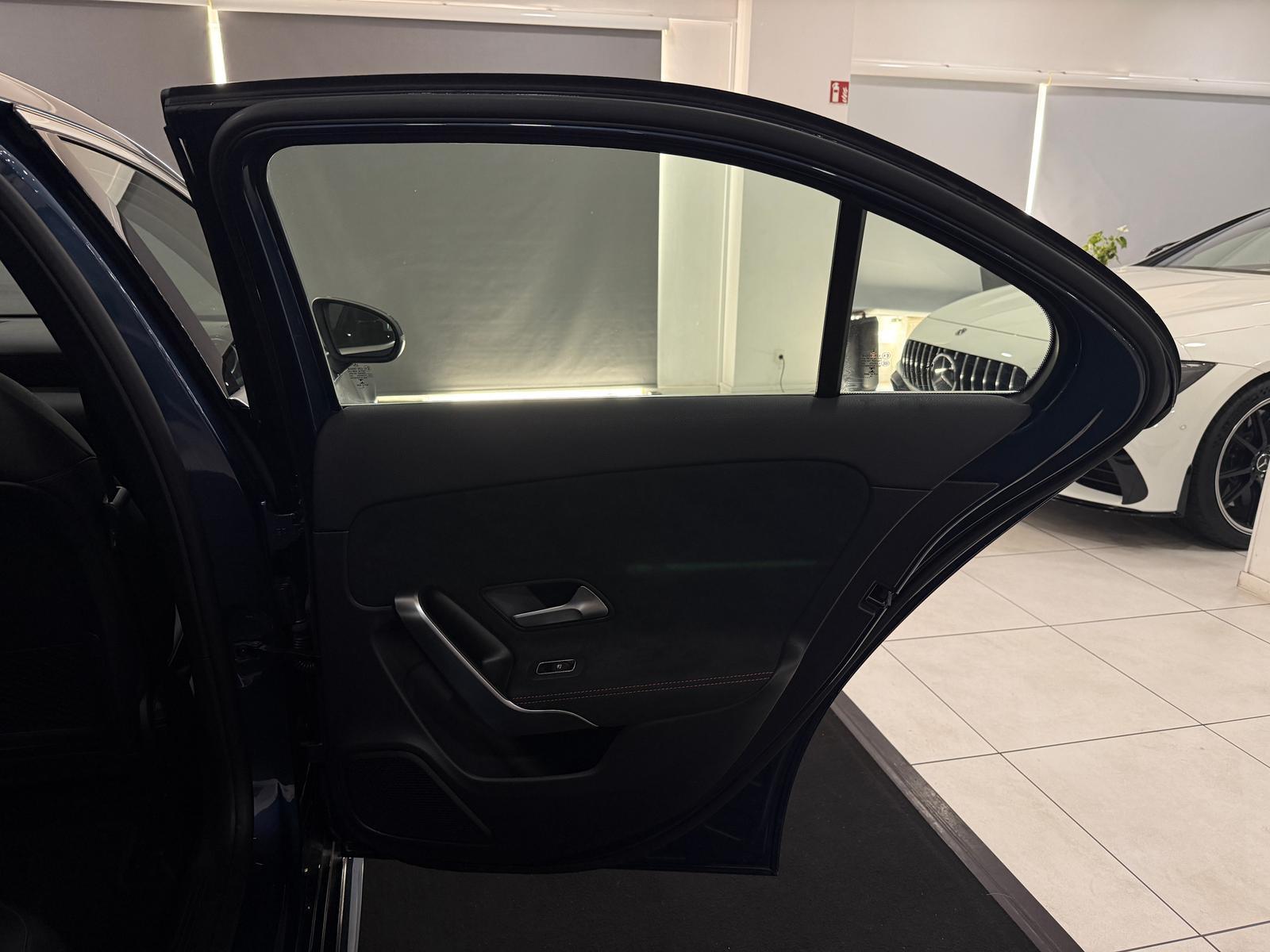 Mercedes-Benz A 250 7G LIMO AMG-LINE*WIDESCREEN*LED*SPURH*SHZ*