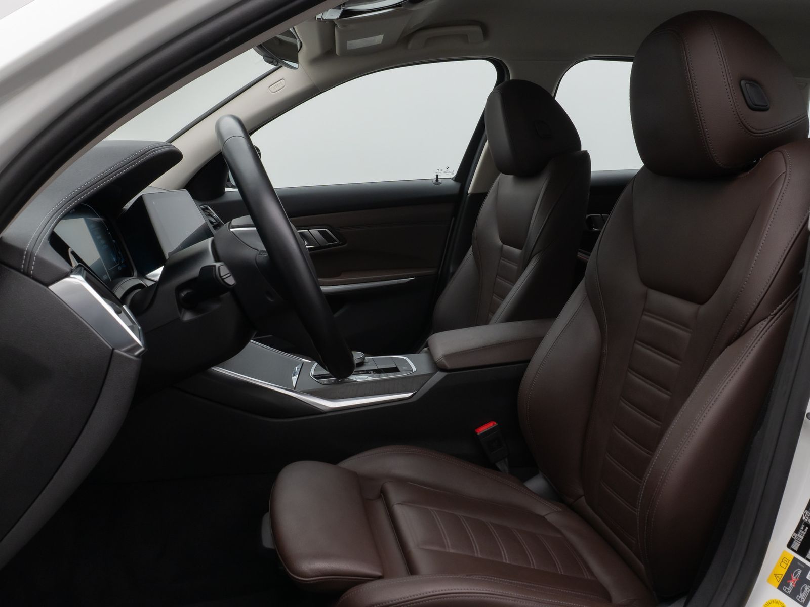 Fahrzeugabbildung BMW 330e xD Luxury Line 360°Laser HUD Komfort Sport