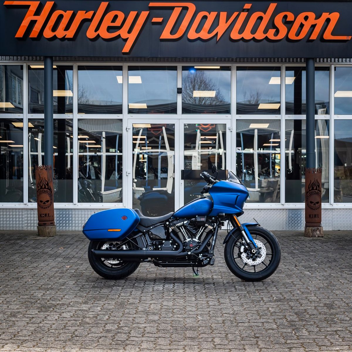 Fahrzeugabbildung Harley-Davidson FXLRST LOW RIDER ST 117 MY26