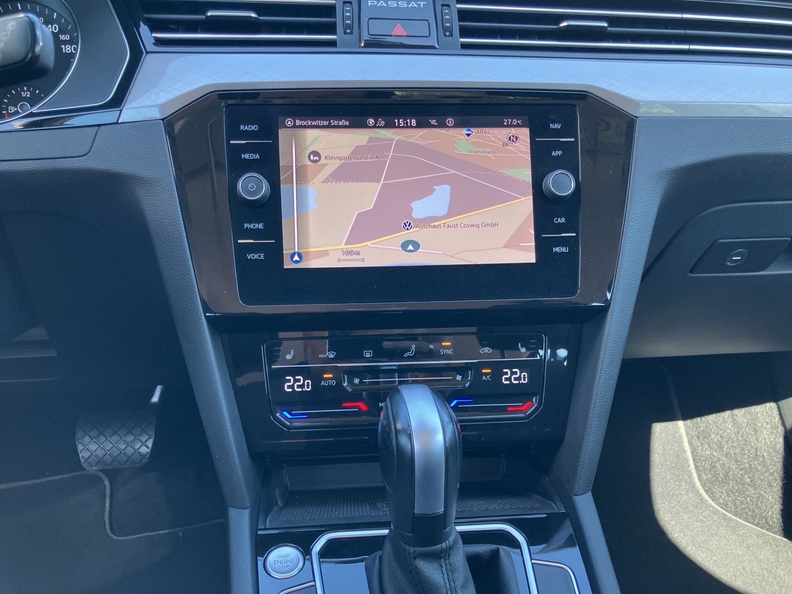 Fahrzeugabbildung Volkswagen Passat Variant TDI Business DSG LED Navi ACC RFK
