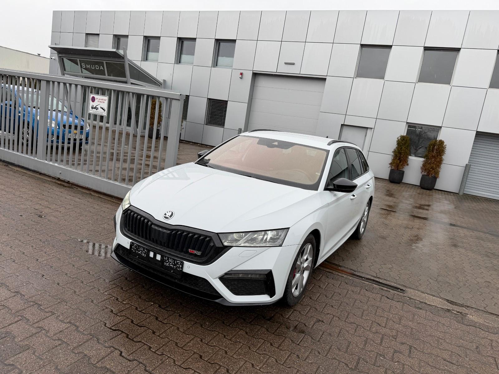 Skoda Octavia RS ACC*LANE*SIDE*VIRTUAL*AHK*HUD*KAMERA*