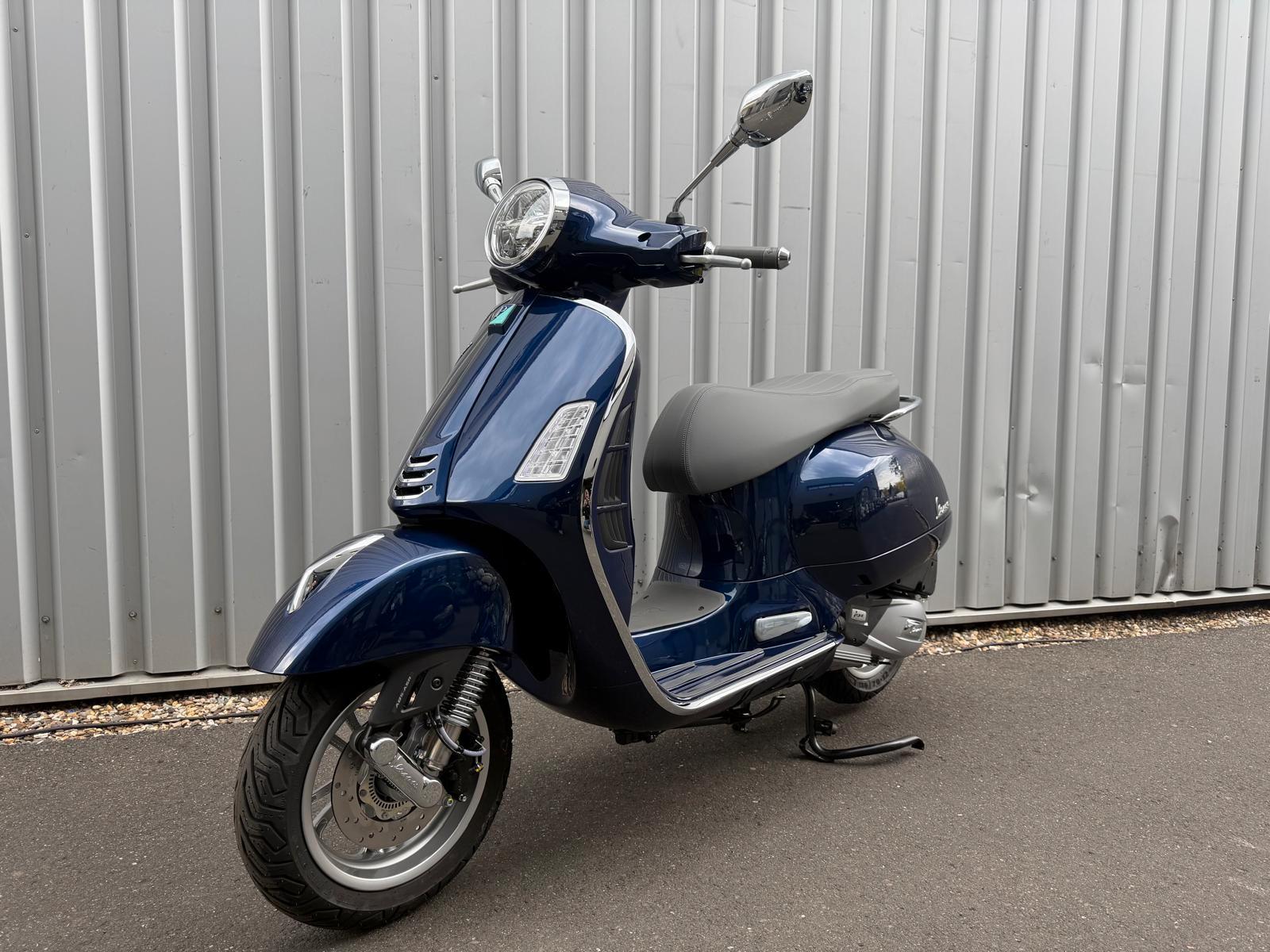 Vespa GTS 125 E5+ blau metallic