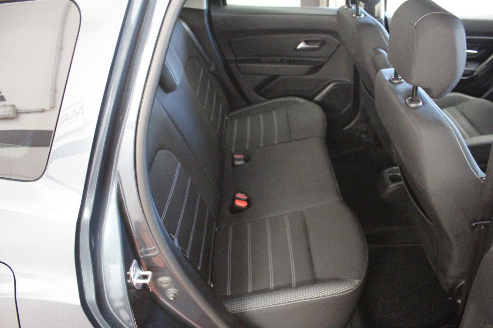 Fahrzeugabbildung Dacia Duster TCe130 *Prestige Navi*Sitzhzg*Kamera*AHK