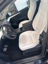 Tesla Model Y Long Range AWD AHK*Black*White - Tesla Model Y in Duisburg