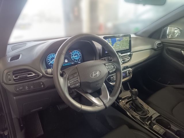 Fahrzeugabbildung Hyundai i30 FL 5-Türer (MY25) 1.0 T-GDI (100PS)  Advanta