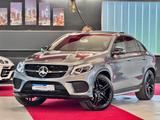 Mercedes-Benz GLE 43 AMG Coupe Pano Distronic 360° KeylesGo 22 - Mercedes-Benz GLE 43 AMG aus 2019