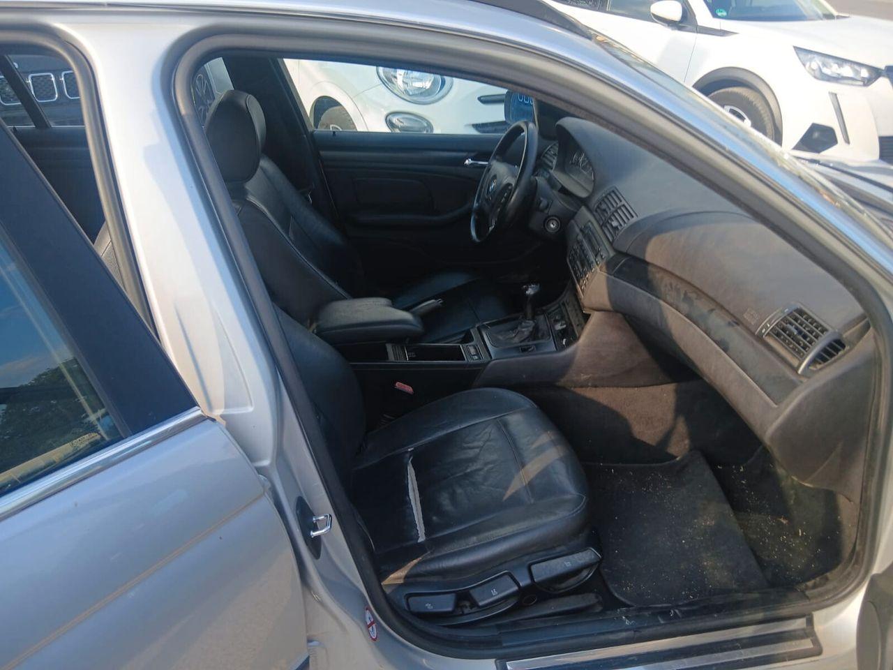 BMW 320 2004 — photo 5