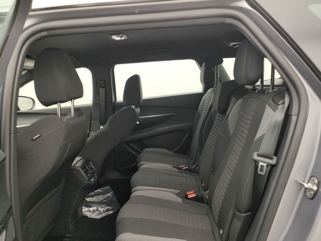 Fahrzeugabbildung Peugeot 5008 Active Pack 1.2T LED/NAVI/PDC/R'CAM/DAB+