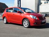 Toyota Verso Executive/Automatik/Navi/PDC/7Sitzer - rote Toyota Verso